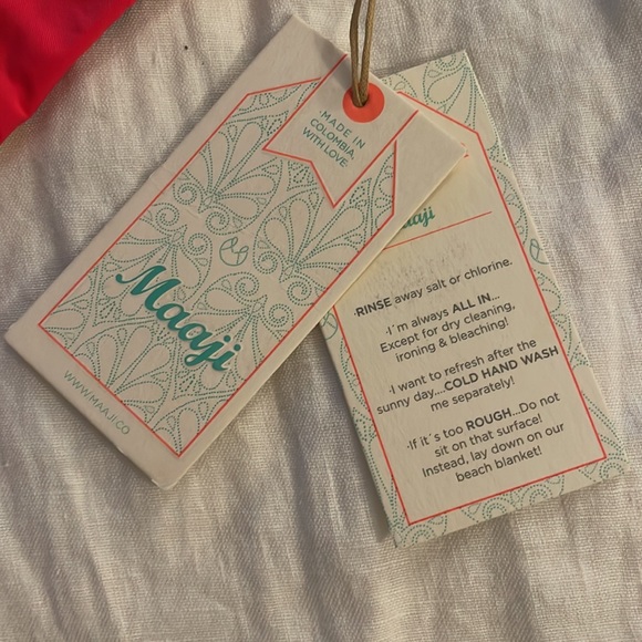 NWT Maaji reversible bikini Size L - Picture 5 of 9